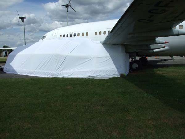 Inflatable Hanger