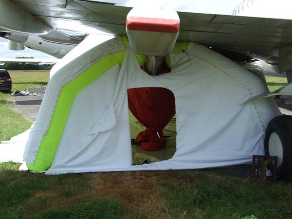 Inflatable Hanger
